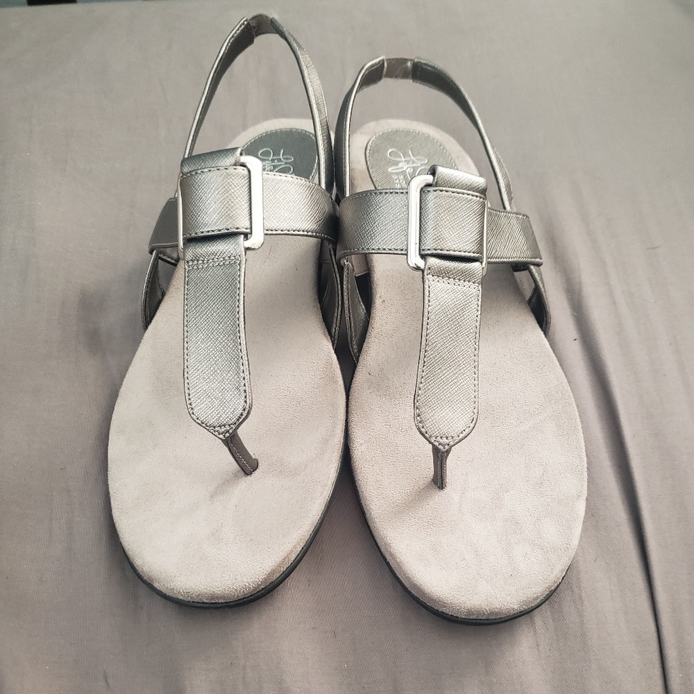 Grey leather thong dress sandals (wide width)